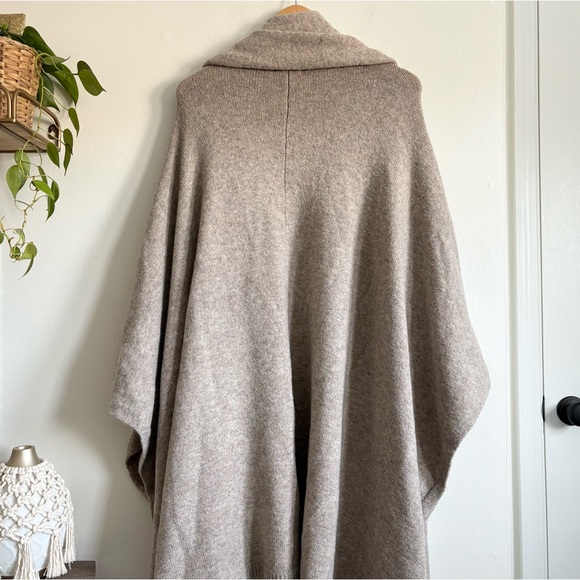 Free People Ellie Scarf Wrap Duster in Oatmeal NEW - Picture 6 of 7